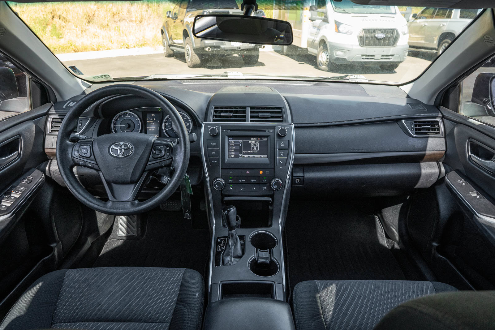 Used 2017 Toyota Camry SE FWD image 21