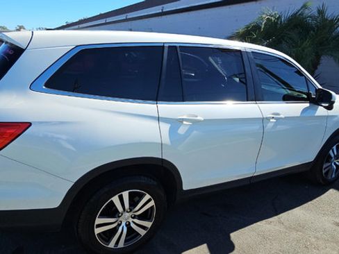 Used 2017 Honda Pilot EX-L image 6