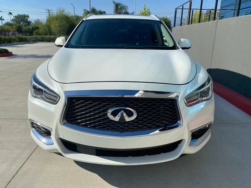 Used 2019 INFINITI QX60 Luxe w/ Essential Package AWD/4WD image 17