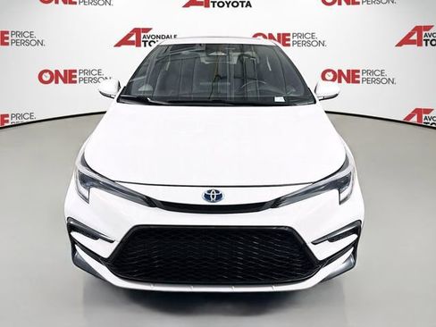 Certified 2024 Toyota Corolla SE w/ SE Package FWD image 2