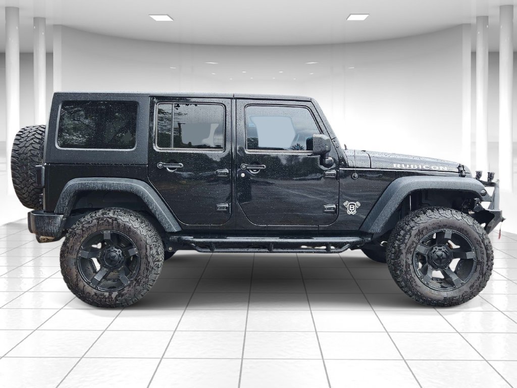 Used 2016 Jeep Wrangler Unlimited Rubicon AWD/4WD image 2