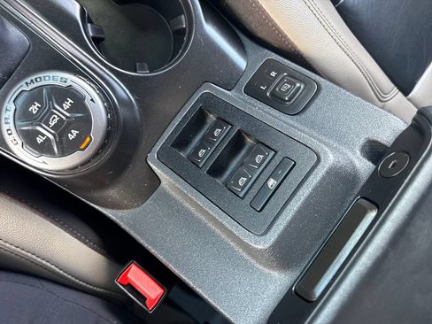 Used 2023 Ford Bronco Wildtrak AWD/4WD image 33