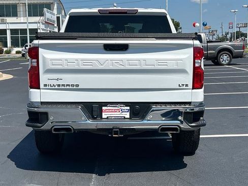 Used 2022 Chevrolet Silverado 1500 LTZ image 9