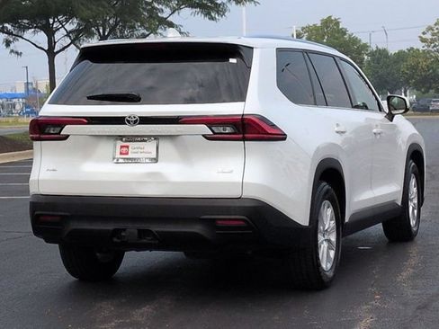 Certified 2024 Toyota Grand Highlander AWD image 5