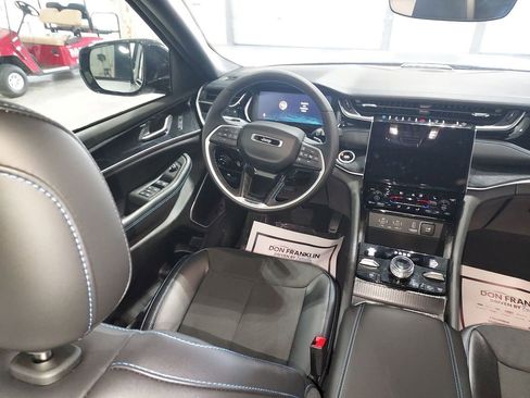 New 2024 Jeep Grand Cherokee Trailhawk AWD/4WD image 15