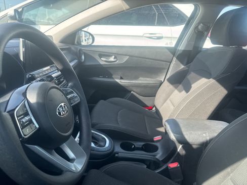 Used 2020 Kia Forte LXS image 30