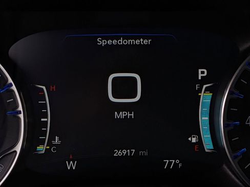 Used 2025 Chrysler Pacifica Select image 16