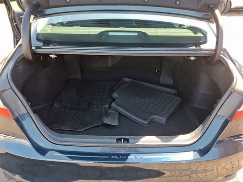 Used 2019 Toyota Camry LE image 29