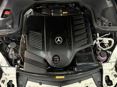 Used 2023 Mercedes-Benz E 450 4MATIC Cabriolet image 33
