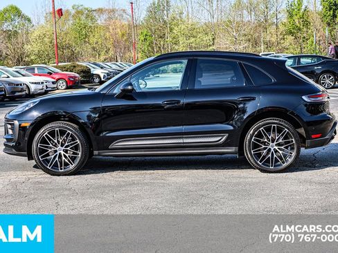 Used 2023 Porsche Macan w/ Premium Package Plus image 9