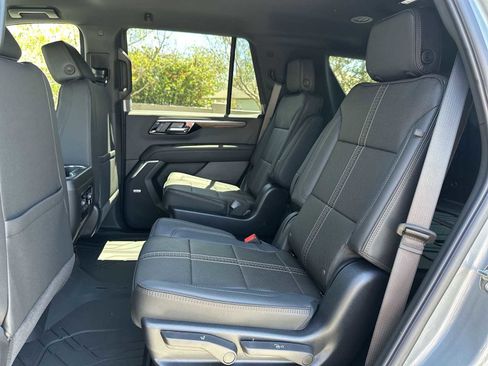 New 2026 Chevrolet Tahoe High Country RWD image 17