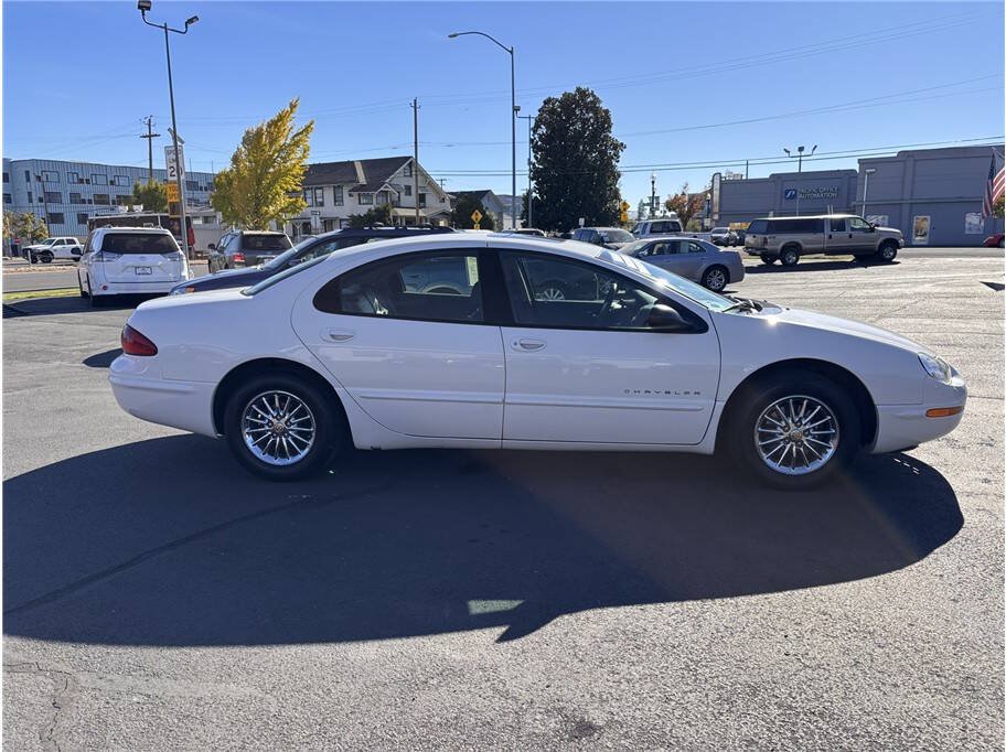 Used 2000 Chrysler Concorde LXi FWD image 6