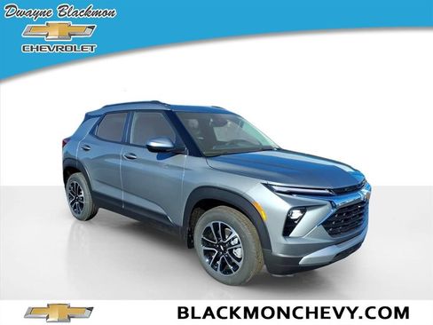 Used 2026 Chevrolet TrailBlazer LT w/ Convenience Package FWD image 1