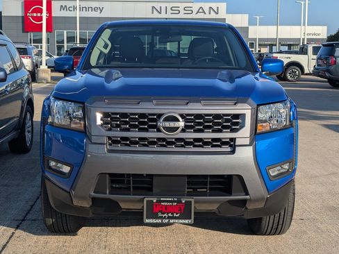 Used 2025 Nissan Frontier SV w/ SV Convenience Package RWD image 6