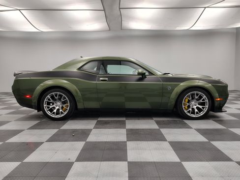 Used 2022 Dodge Challenger SRT Hellcat image 10
