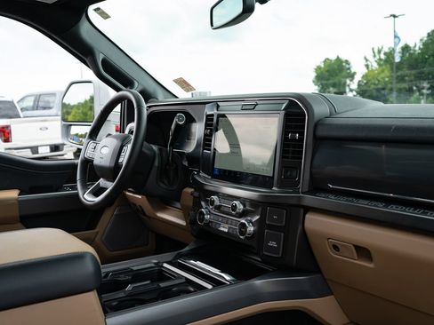 Used 2026 Ford F450 Lariat AWD/4WD image 45