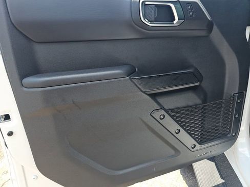 Used 2025 Ford Bronco Outer Banks AWD/4WD image 15