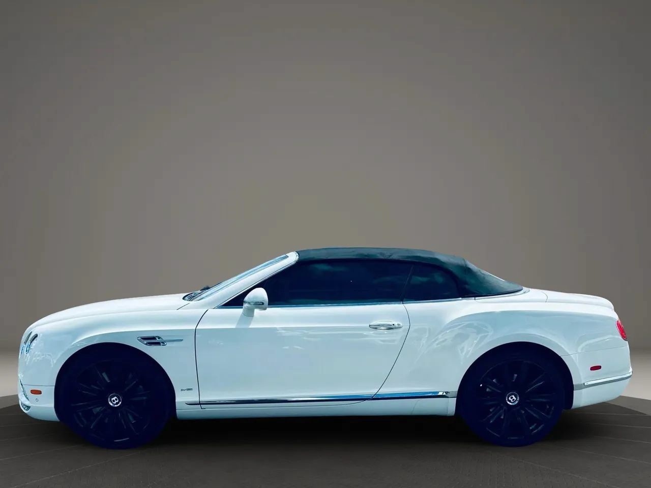 Used 2016 Bentley Continental GT AWD/4WD image 2