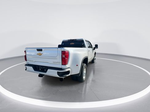 Used 2022 Chevrolet Silverado 3500 High Country image 8
