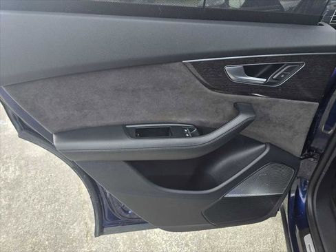 Used 2019 Audi Q8 Prestige w/ Luxury Package image 20