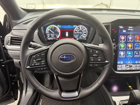 Used 2025 Subaru Forester Limited w/ Popular Package AWD/4WD image 21