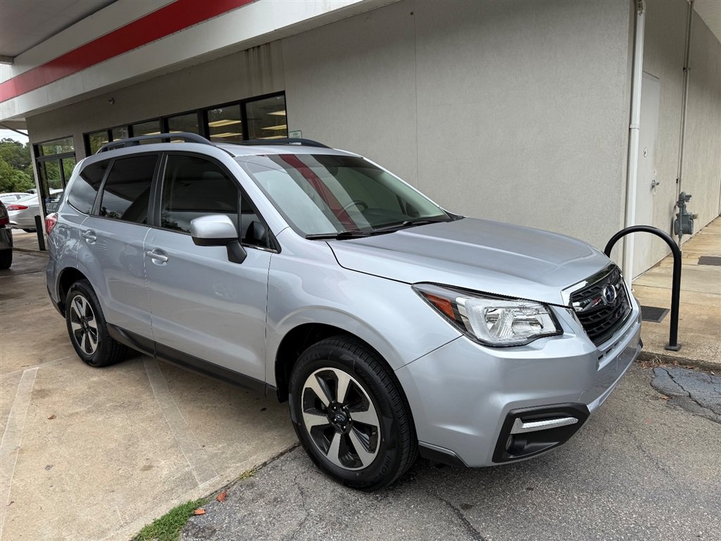 Used 2018 Subaru Forester 2.5i Limited AWD/4WD image 1