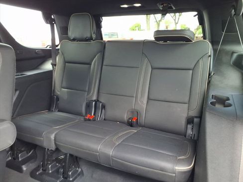 Used 2025 GMC Yukon Elevation AWD/4WD image 29