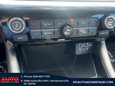 Used 2022 Jeep Compass Limited AWD/4WD image 15