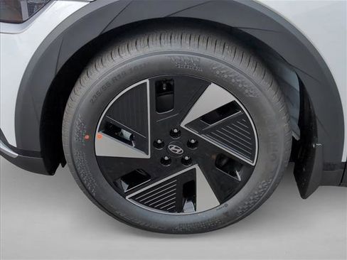 New 2026 Hyundai Ioniq 5 SE image 10