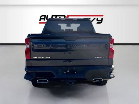 Used 2023 Chevrolet Silverado 1500 Custom Trail Boss AWD/4WD image 6