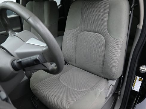 Used 2020 Nissan Frontier SV image 20