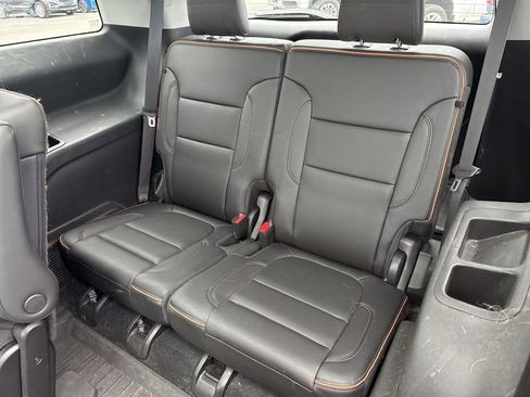 Used 2023 GMC Acadia AT4 w/ Technology Package image 10