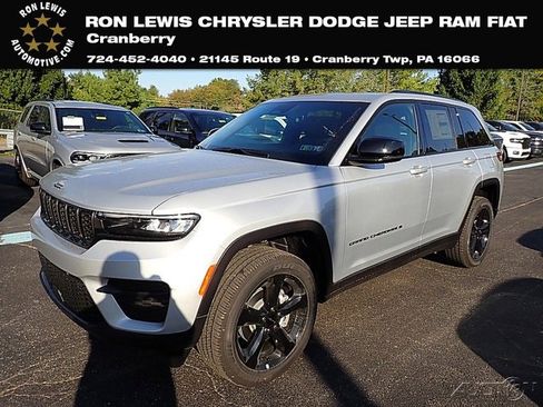 New 2025 Jeep Grand Cherokee Altitude image 1