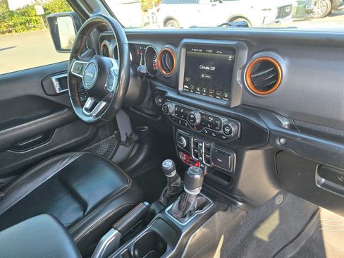 Used 2021 Jeep Gladiator Mojave image 11