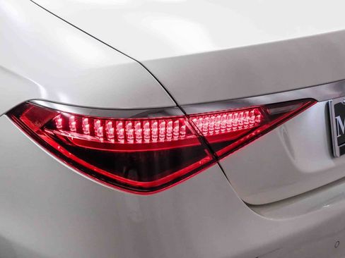 Certified 2022 Mercedes-Benz S 500 4MATIC image 7