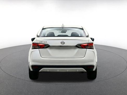 Used 2025 Nissan Versa SV FWD image 7