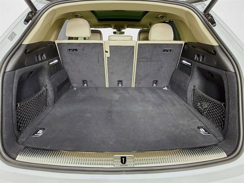 Used 2021 Audi Q5 e Prestige image 28