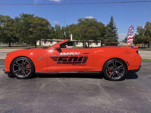 Used 2018 Chevrolet Camaro SS w/ Hot Wheels Edition RWD image 11
