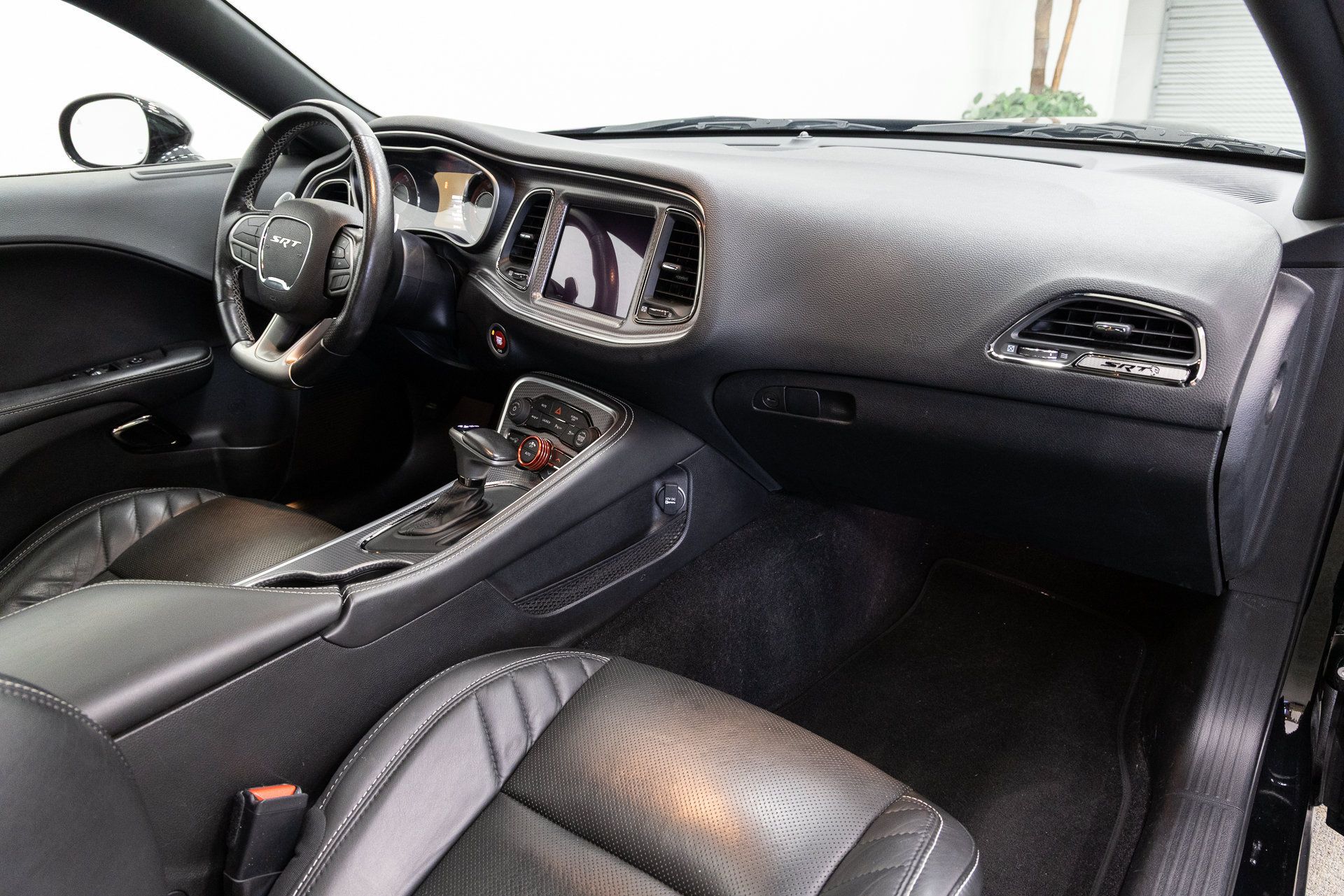 Used 2019 Dodge Challenger SRT Hellcat RWD image 13