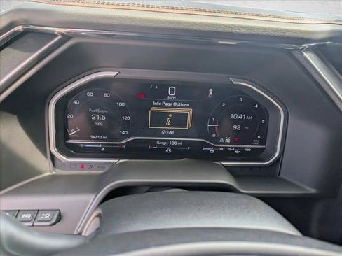 Used 2024 GMC Sierra 1500 AT4 w/ Technology Package AWD/4WD image 10
