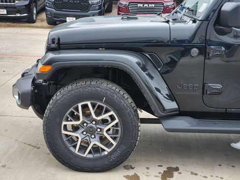 New 2025 Jeep Wrangler Sahara image 10