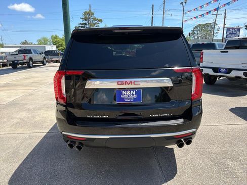 Used 2021 GMC Yukon XL Denali w/ Denali Premium Package RWD image 7