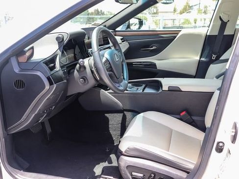 Used 2025 Lexus ES 350 w/ Premium Package FWD image 20
