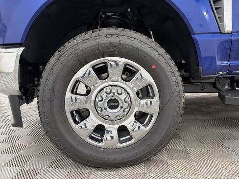New 2026 Ford F250 Lariat w/ Chrome Package image 11