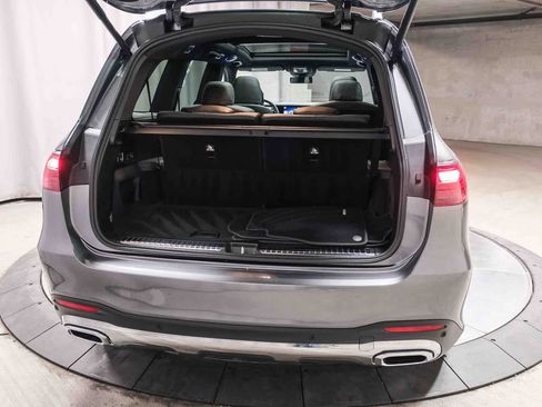 Used 2025 Mercedes-Benz GLS 450 4MATIC image 24