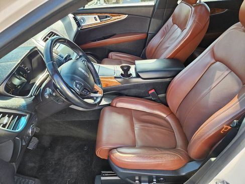 Used 2016 Lincoln MKX Reserve w/ Luxury Package AWD/4WD image 16