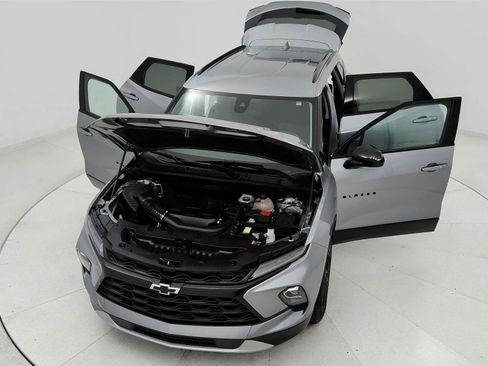 Used 2024 Chevrolet Blazer LT w/ Midnight/Sport Edition FWD image 21