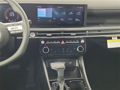 Certified 2025 Hyundai Santa Cruz SEL image 18