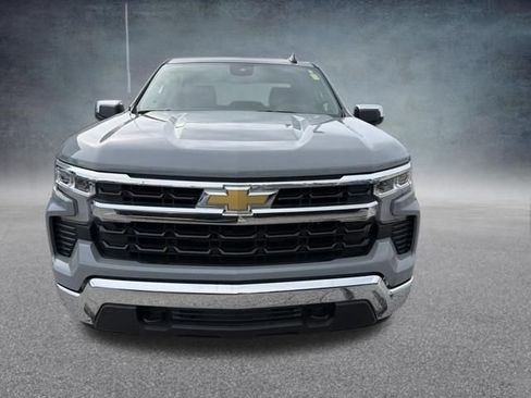 Used 2024 Chevrolet Silverado 1500 LT AWD/4WD image 3