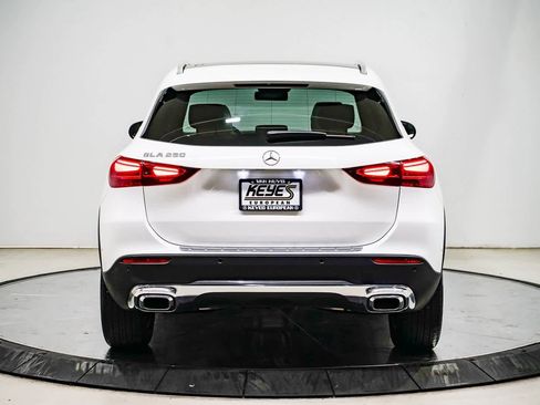Certified 2024 Mercedes-Benz GLA 250 image 3